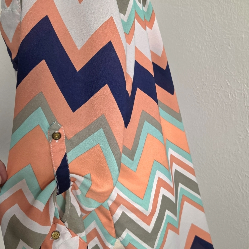 Wishful Park Chevron Print Blouse in Peach/Teal/Navy, 3/4 Sleeves, Size XL - Picture 4 of 9